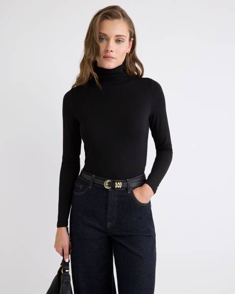 Fitted Long-Sleeve Mock-Neck Tee