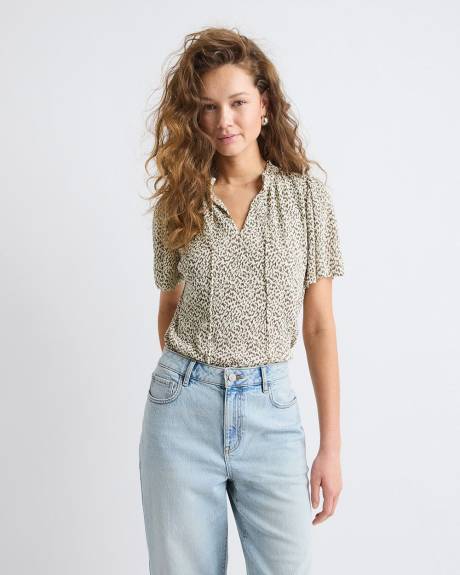 Short-Flutter-Sleeve Split-Neck Top