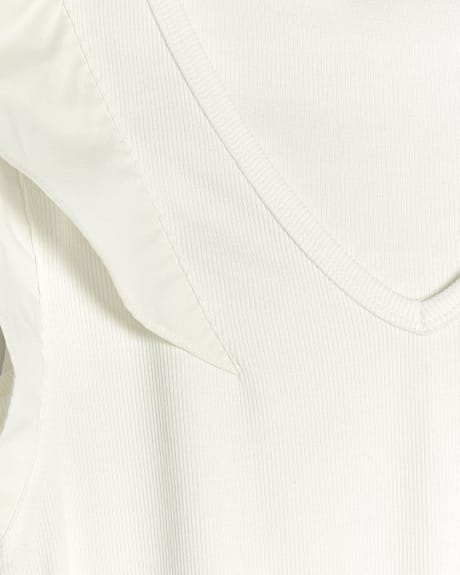 Ribbed V-Neck Cap Sleeve T-Shirt with Poplin Frills