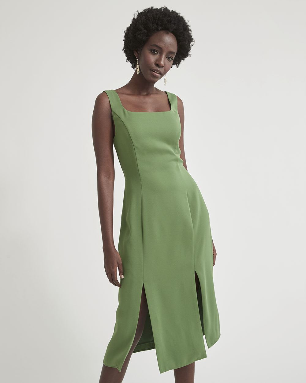 Fluid Twill Scoop-Neck Sleeveless Dress | RW&CO.