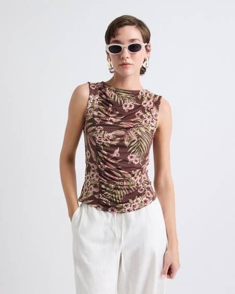 Sleeveless Crew-Neck Top with Shirred Seam