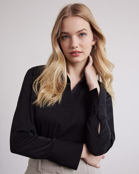 Long-Sleeve Buttoned-Down Blouse