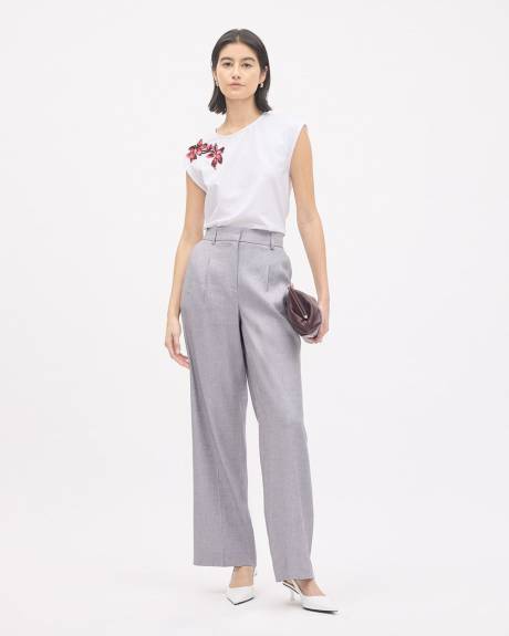 Extended-Sleeve Crew-Neck Top with Flower Embroidery