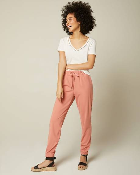 T-shirt en Coton et Modal &agrave; encolure V d&eacute;taill&eacute;e