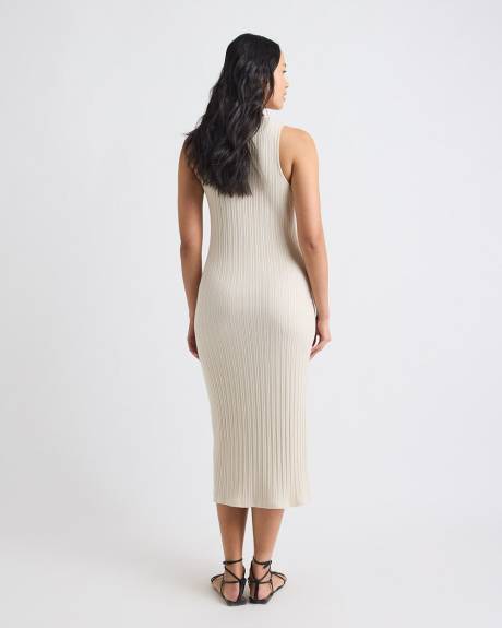 Sleeveless Crew-Neck Ribbed Midi Dress with Buttoned Placket