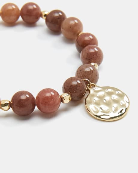 Elastic Bracelet with Semi-Precious Beads and Hammered Charm