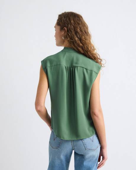Sleeveless Mock-Neck Buttoned-Down Blouse with Ruffled Trim